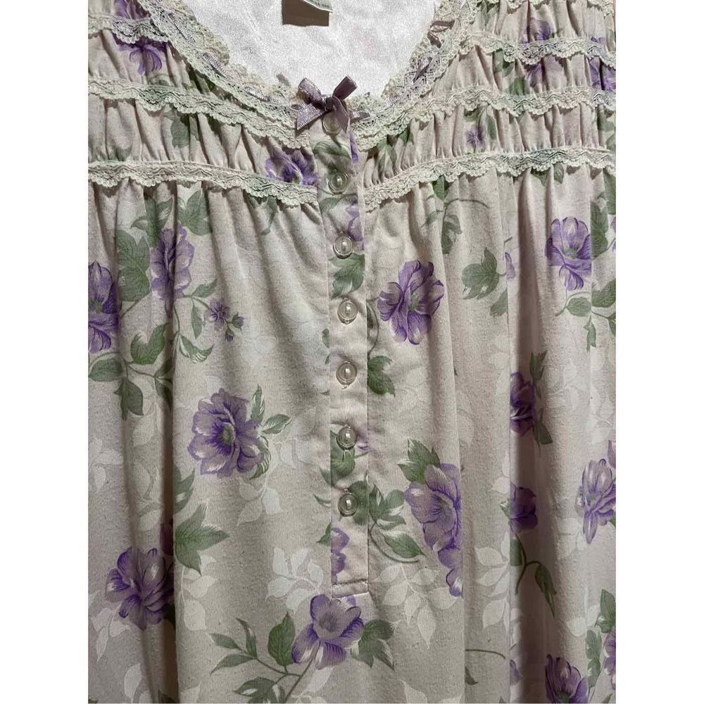 Vintage Barbizon Lavender Floral Nightgown - Picture 4 of 5